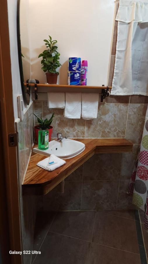 Chue&Larry'S Beachside Homestay Libagon エクステリア 写真
