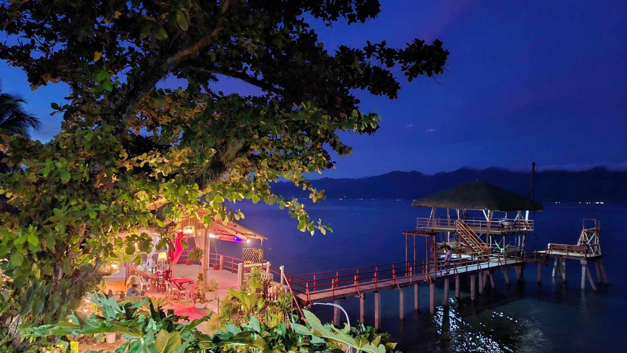 Chue&Larry'S Beachside Homestay Libagon エクステリア 写真